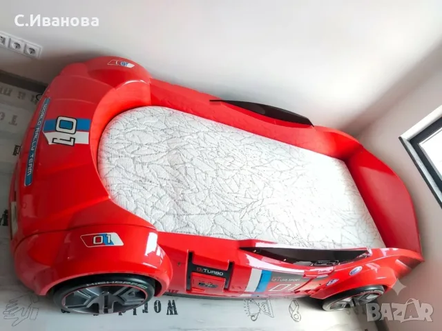 2 броя оригинални детски легла-кола Biturbo – червени. Всяко от тях е с матрак.  Дизайн на истински , снимка 5 - Спални и легла - 55735966