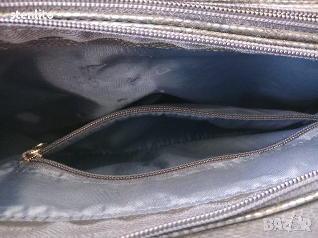Стилна Дамска Чанта, снимка 17 - Чанти - 42863395