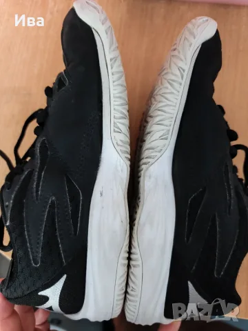 Маратонки Mizuno и шорти Hummel, снимка 3 - Детски маратонки - 55971861