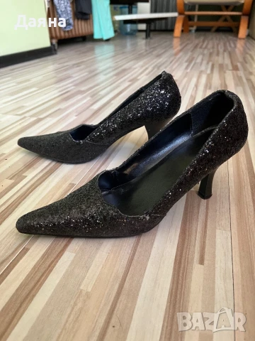 Дамски обувки на ток, снимка 1