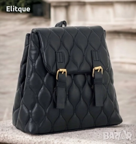 Модерна капитонирана дамска раничка 25х25 см, снимка 7 - Раници - 52895129