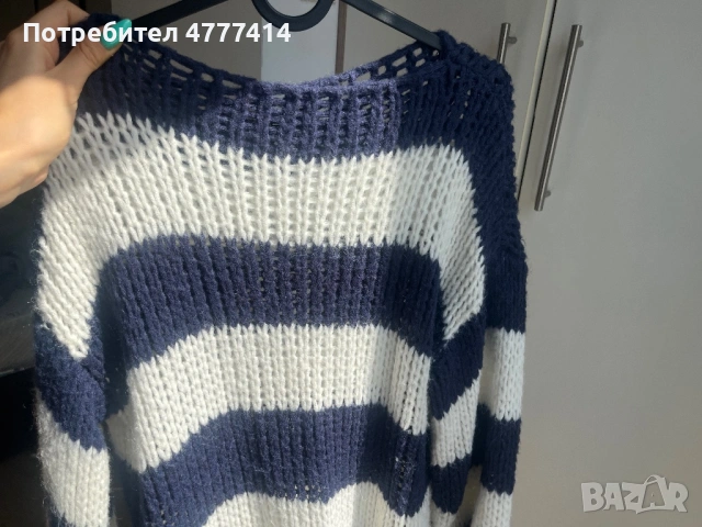 Раиран пуловер бял и тъмносин цвят/15 евро, снимка 2 - Блузи с дълъг ръкав и пуловери - 53973691