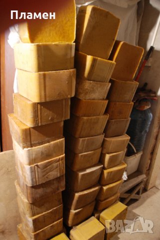 Натурален чист пчелен восък