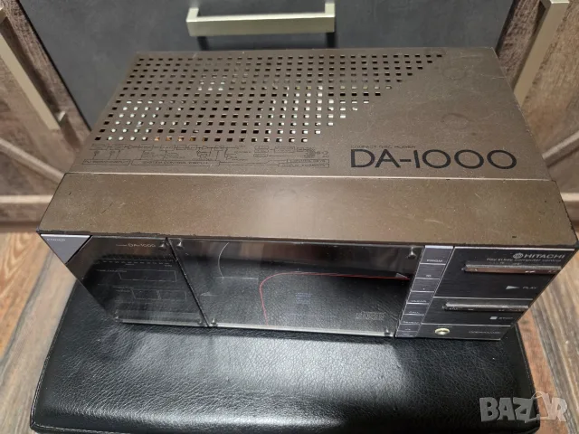 Продавам CD Hitachi DA 1000, снимка 3 - Декове - 55770456