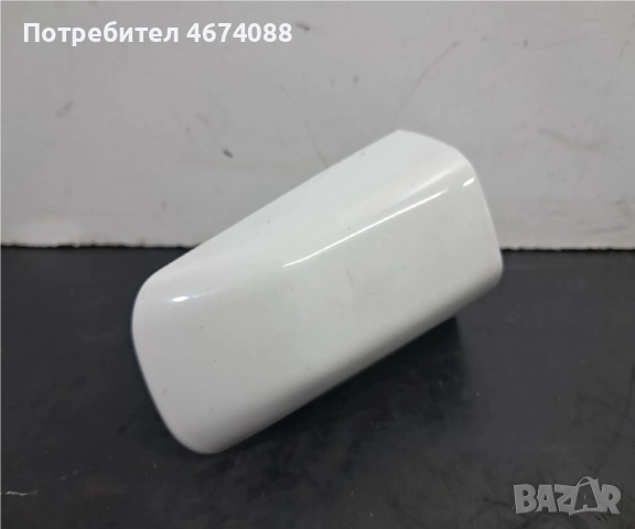 Малката неподвижна част на външната дръжка на врата на Range Rover Evoque само за 30лв. BJ32-224A44, снимка 6 - Части - 52743213