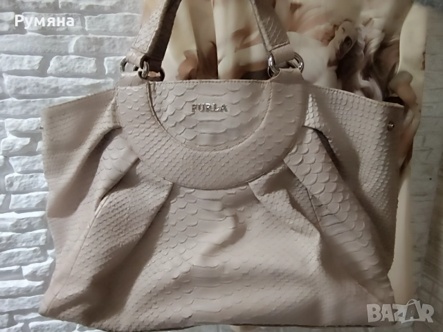 FURLA -дамска чанта,ест кожа,винтидж