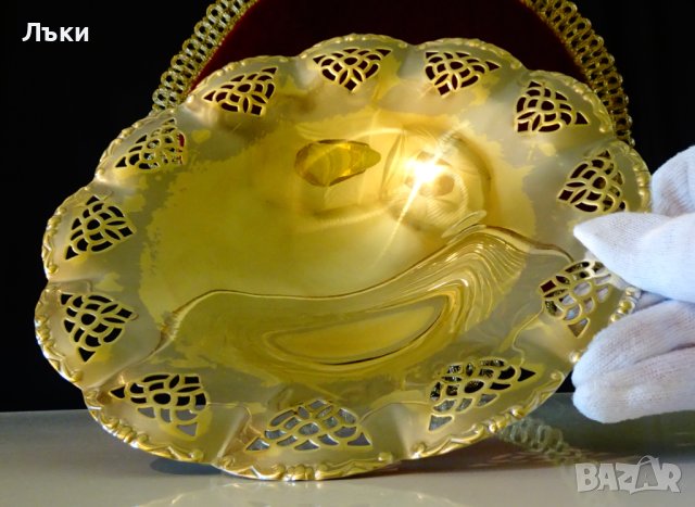 Бронзова фруктиера с ажур,бароков релеф,посребрена. , снимка 4 - Антикварни и старинни предмети - 40589391