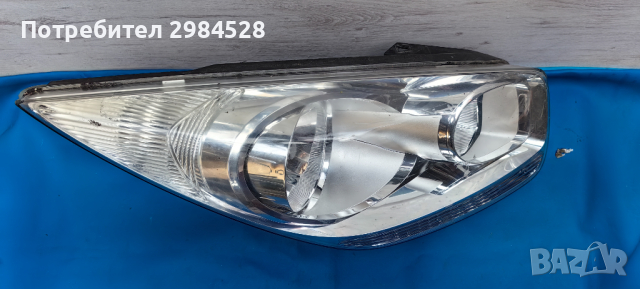 Десен фар за Kia Venga / Кия Венга, снимка 3 - Части - 44624106