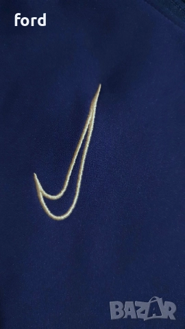 Анцунг горнище nike Black и блуза Nike academy, снимка 9 - Спортни дрехи, екипи - 48180520