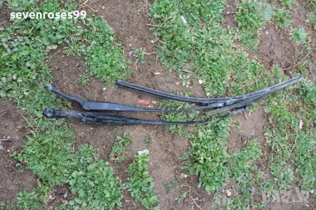 Рамо предни чистачки ляво дясно Фиат Панда 3 1.3D 2012-2022 Fiat Panda 3 4врати 