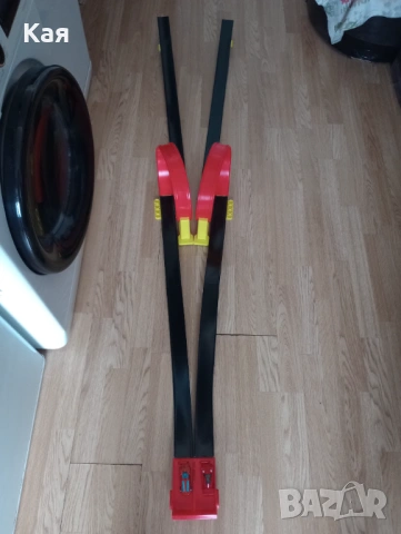 Много голяма писта с два лупинга Bburago, снимка 3 - Коли, камиони, мотори, писти - 53086075