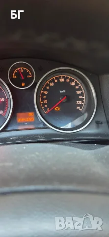 Опел астра 1.7д.101к.с2005г. С Всичко платено мотора е Блокирал!, снимка 6 - Автомобили и джипове - 56073921