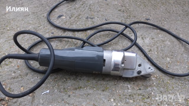 Продавам електрическа ножица за ламарина , снимка 2 - Други инструменти - 30879598