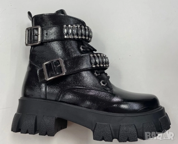 Дамски боти с камъни , снимка 2 - Дамски боти - 51848825