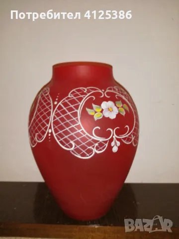 Ваза от матирано червено стъкло , снимка 2 - Вази - 48720267