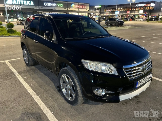 Toyota RAV4 2.2D 4x4 AC, снимка 6 - Автомобили и джипове - 54251205
