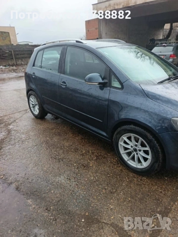 VW  Golf plus Автомат, снимка 6 - Автомобили и джипове - 53987246