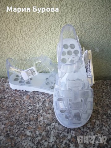 Силиконови сандалки номер 26 Chicco, снимка 2 - Детски сандали и чехли - 29661643
