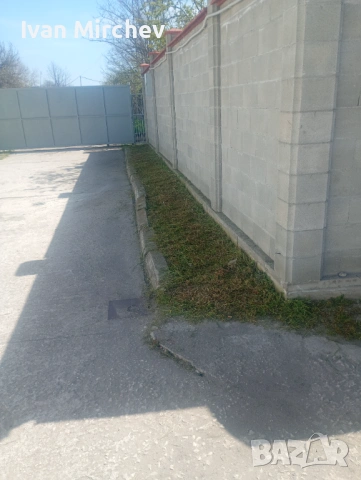 Почистване на апартаменти, мази, дворове и косене на трева 