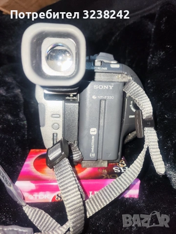 SONY CCD-TR913E Видео камера , снимка 3 - Камери - 53068164