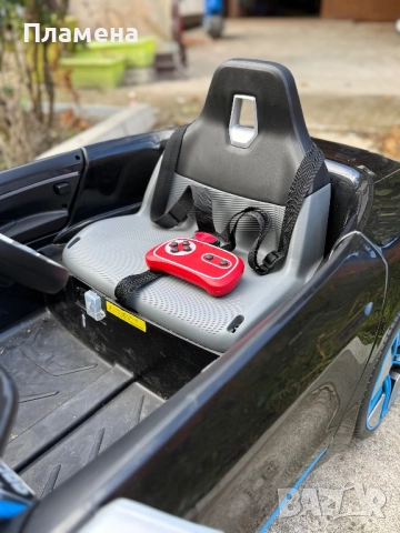 Детска акумолаторна електрическа кола BMW I4, снимка 9 - Електрически играчки - 52127259
