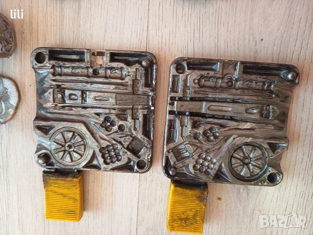 три калъпа за отливане на оръдия каруци коне войници , снимка 4 - Антикварни и старинни предмети - 53375823