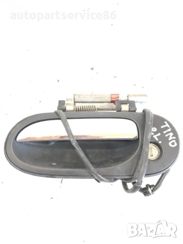 Външна дръжка на предна лява врата хром / черна за Nissan Almera Tino 2.2 (2004)