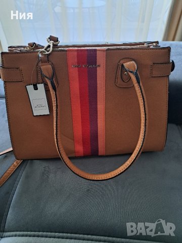 Дамски чанти, снимка 11 - Чанти - 44436190