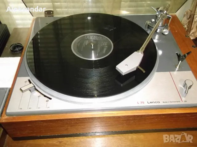 Продавам грамофон Lenco L75, снимка 2 - Грамофони - 42600253