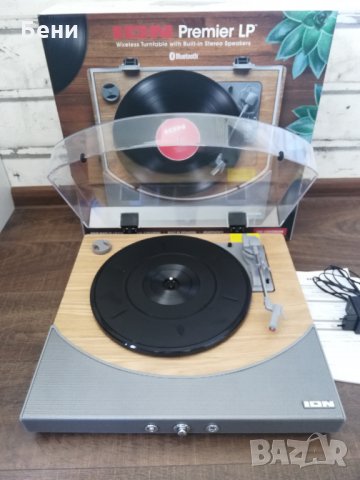 Продавам грамофон с говорители ION Premier LP Bluetooth  чисто нов