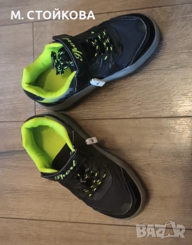 Светещи кънки маратонки с две колела Sport, снимка 7 - Детски маратонки - 52353695