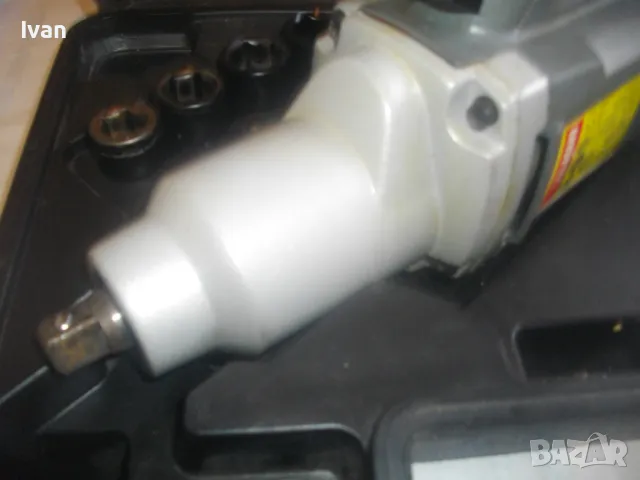 300Nm 900W UNITEC НЕМСКИ ОРИГИНАЛЕН 2014г. ЕЛЕКТРИЧЕСКИ ГАЙКОВЕРТ В КУФАР С 3 ТОРСА НАКРАЙНИЦИ, снимка 10 - Други инструменти - 50415052