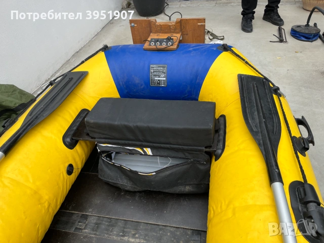 оборудвана надуваема лодка, снимка 5 - Надуваеми играчки - 54206798