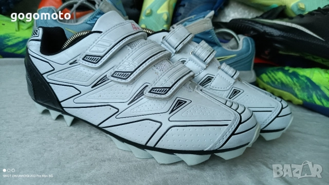 Бутонки, футболни обувки, калеври, стоножки от номер 19 до 39, снимка 3 - Детски маратонки - 49982134