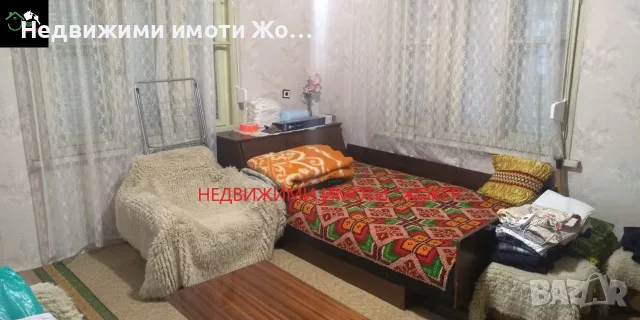 Къща с двор в гр. Бяла, снимка 13 - Къщи - 56349370