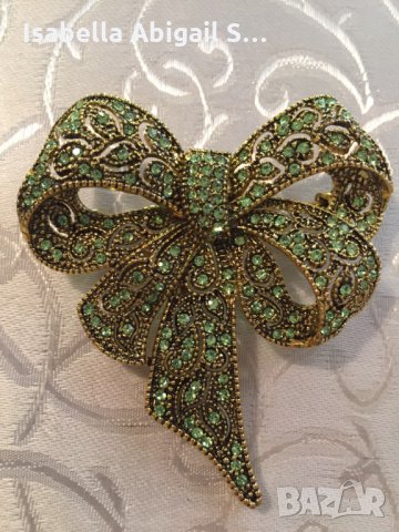 Различни видове брошки, снимка 3 - Колиета, медальони, синджири - 31004914