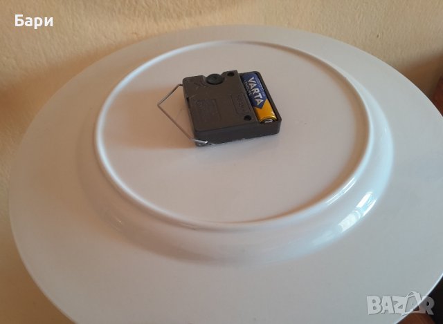 Красив кухненски порцеланов часовник чиния-Junghans, снимка 8 - Колекции - 44395465