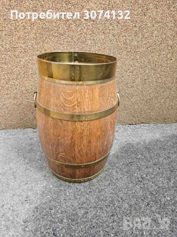 Масивна дъбова каца (чадърник с обков от месинг)