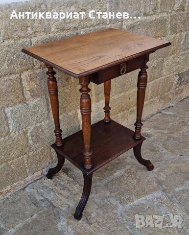 Винтидж помощна масичка с чекмедже, снимка 2 - Маси - 54229933