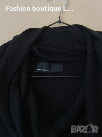 Дамска черна блуза М размер на марката Vero Moda 🖤🖤🖤🖤, снимка 4 - Блузи с дълъг ръкав и пуловери - 53929643