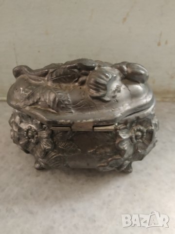 стара метала кутия за бижута арт деко, снимка 5 - Други ценни предмети - 37651409