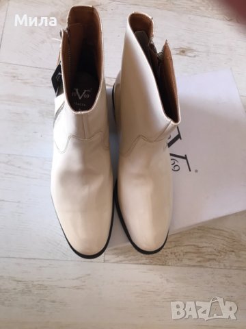 Бежови обувки Versace V1969, снимка 3 - Дамски боти - 40360662