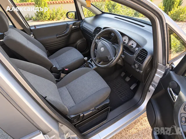 Opel Zafira 1.8i, снимка 3 - Автомобили и джипове - 56400610