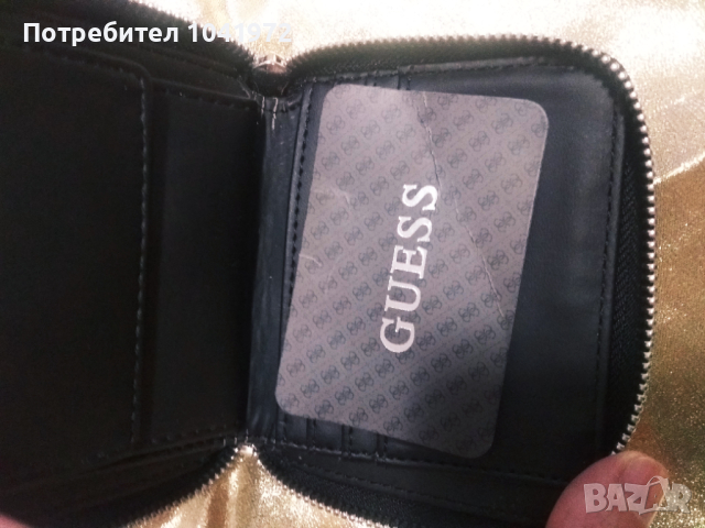 Ново дамско портмоне на Guess., снимка 2 - Портфейли, портмонета - 44726760