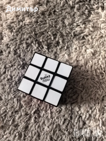 Кубче на Рубик със стойка , снимка 2 - Други стоки за дома - 51510064