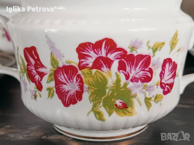 Руски сервиз за чай , снимка 14 - Антикварни и старинни предмети - 54126556