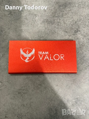 Външна батерия /power bank/ Game Evolution Pokemon Go Team Valor, 10000 mAh, червена