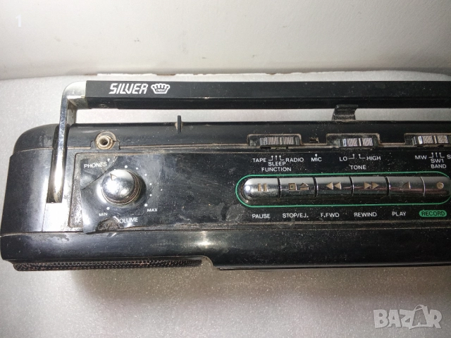 Радиокасетофонче Silver Crown, снимка 2 - Радиокасетофони, транзистори - 51456514