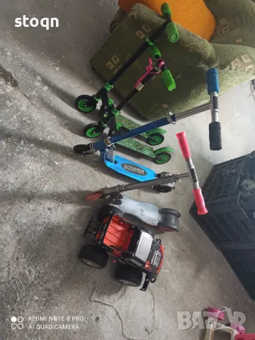 Тротинетки и джип 