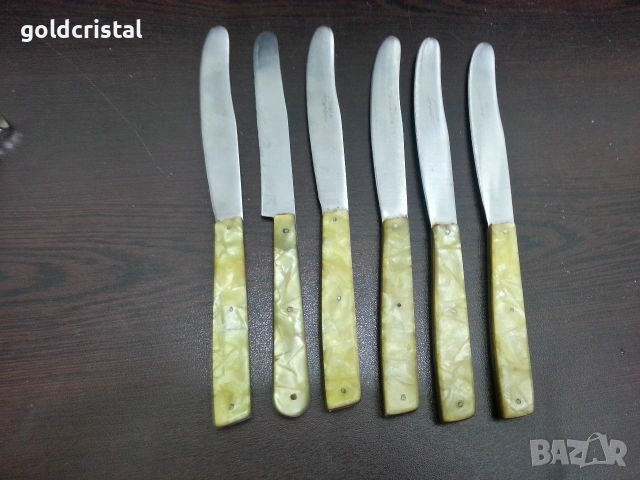Български ножове с дръжка каталин